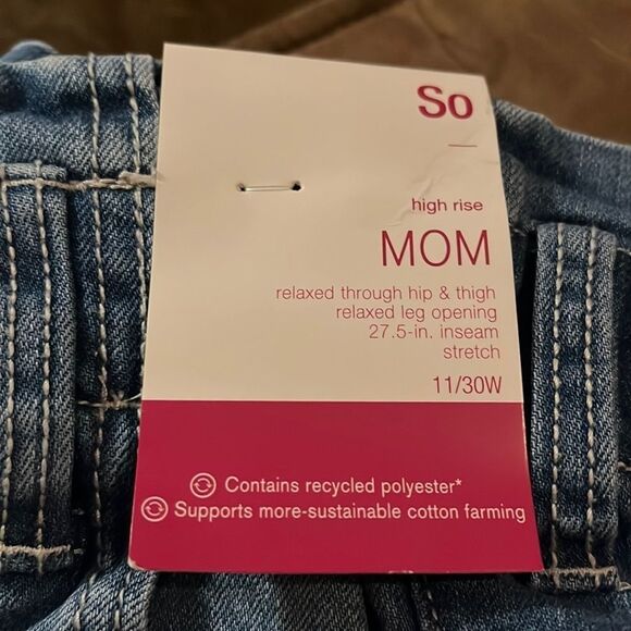 JUNIORS' High-Rise Paper Bag Mom Jeans 11/30W - Picture 11 of 12